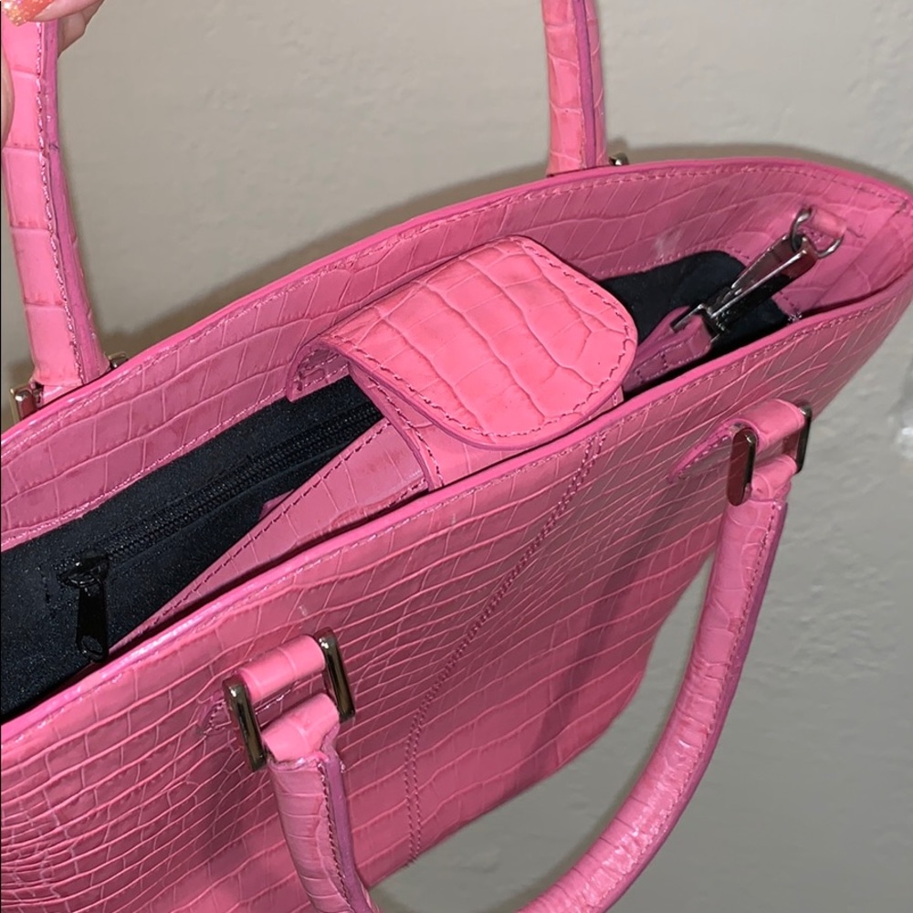 Croc Bag - Picture 7 of 8